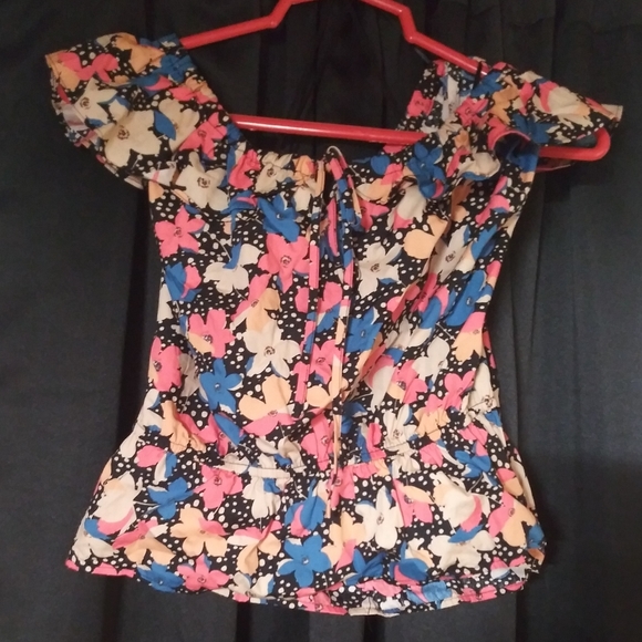 Top - Picture 1 of 1